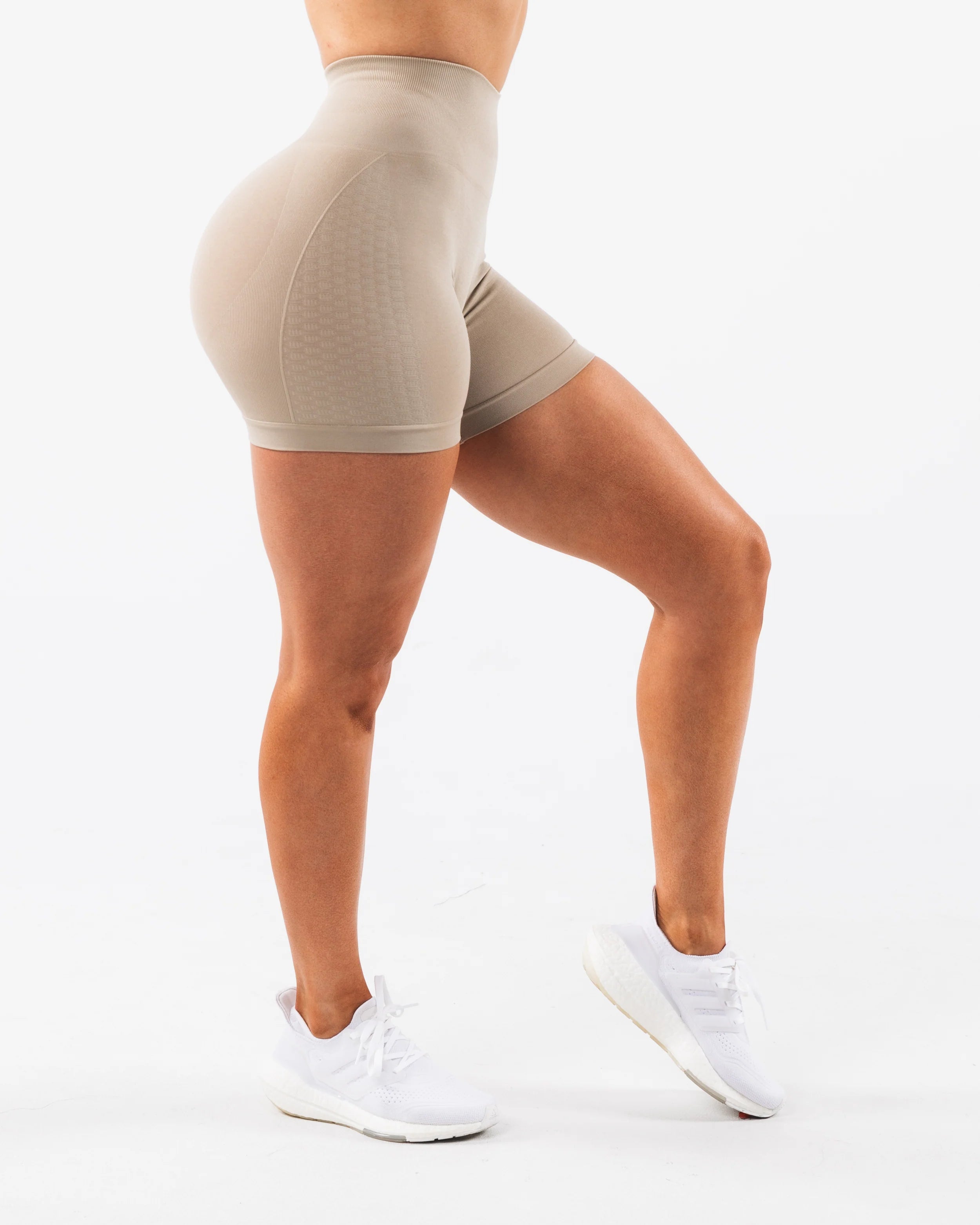 Amplify Contour Short 5"
