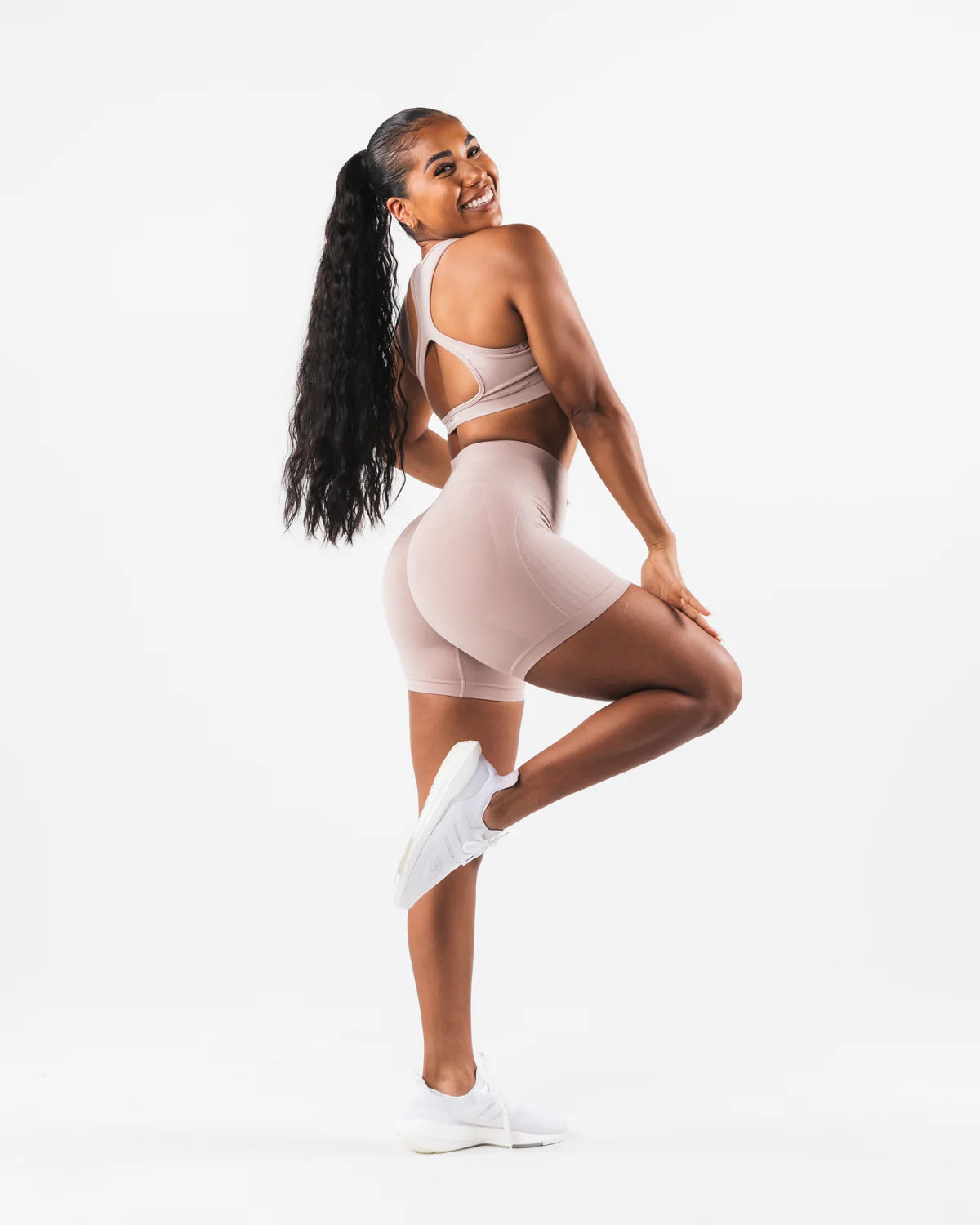 Amplify Contour Short 5"
