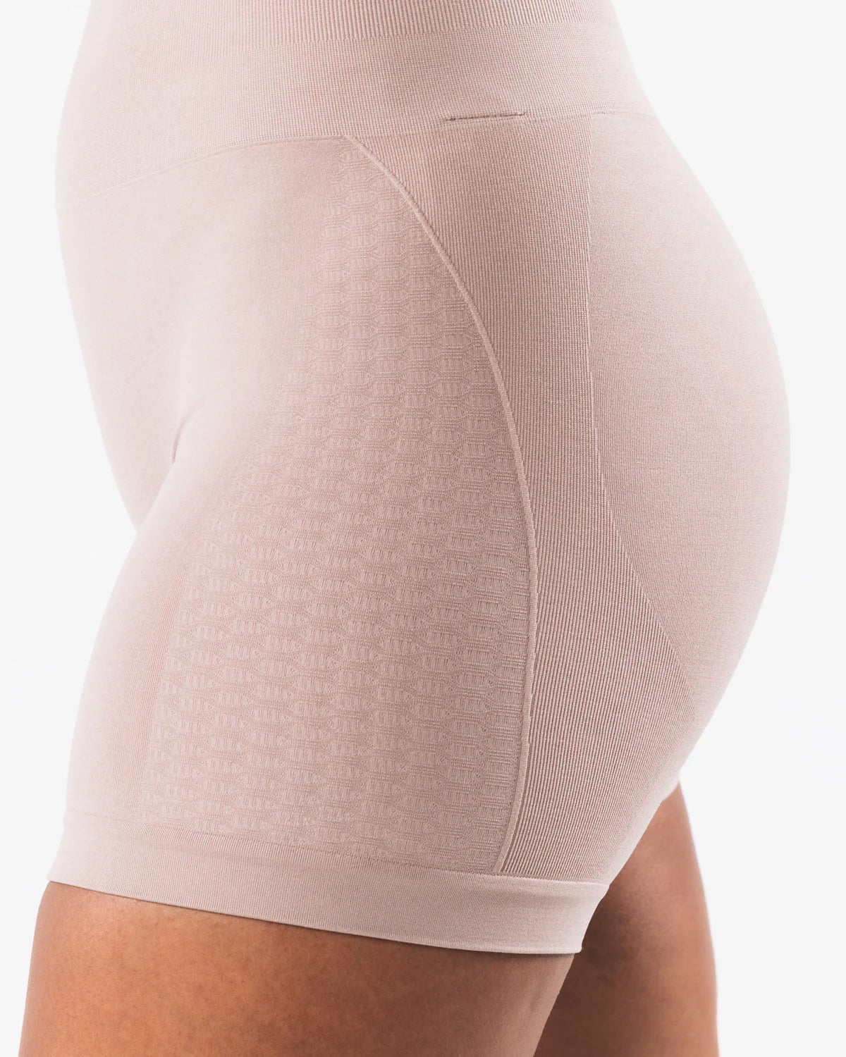 Amplify Contour Short 5"