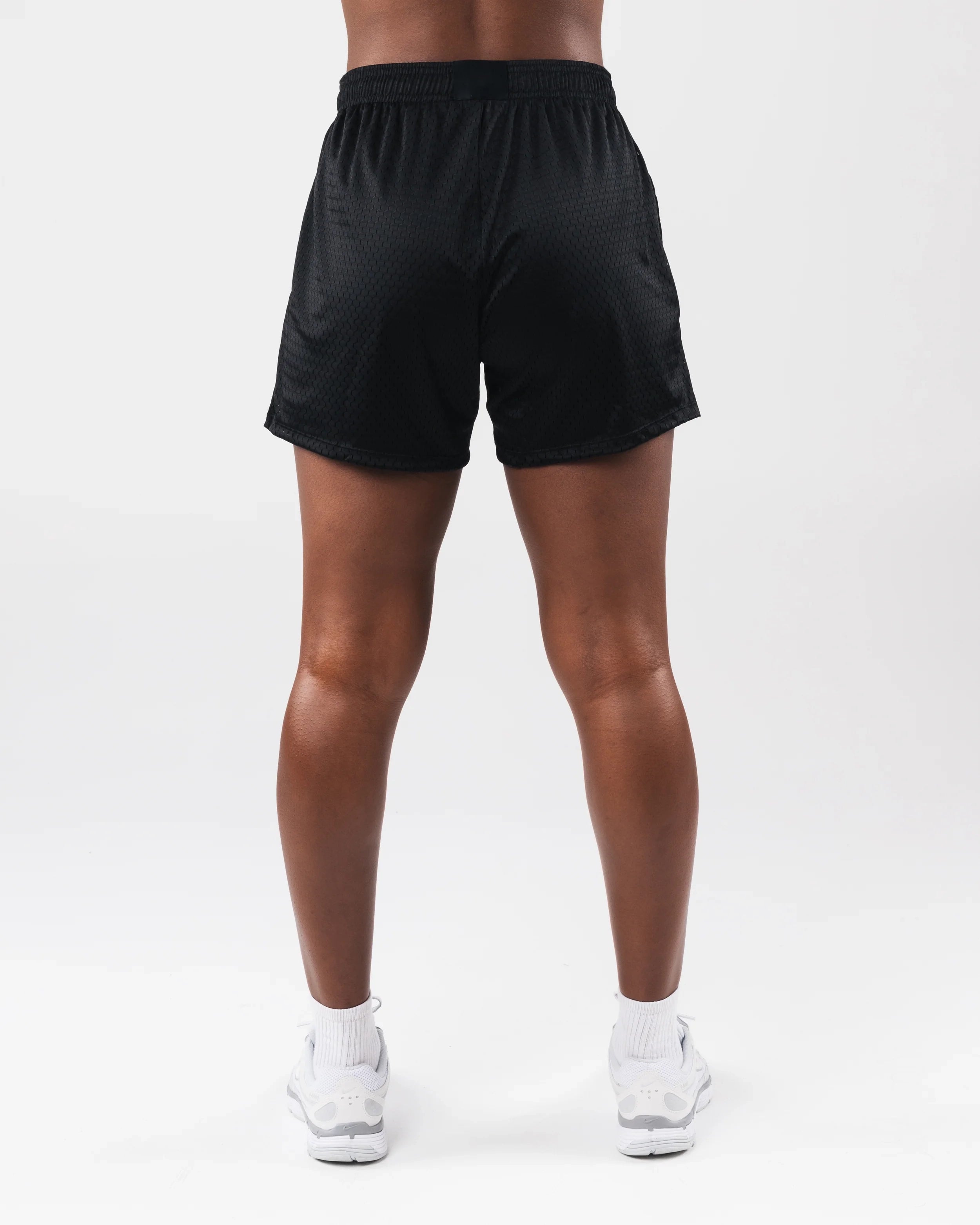 Essential Mesh Short