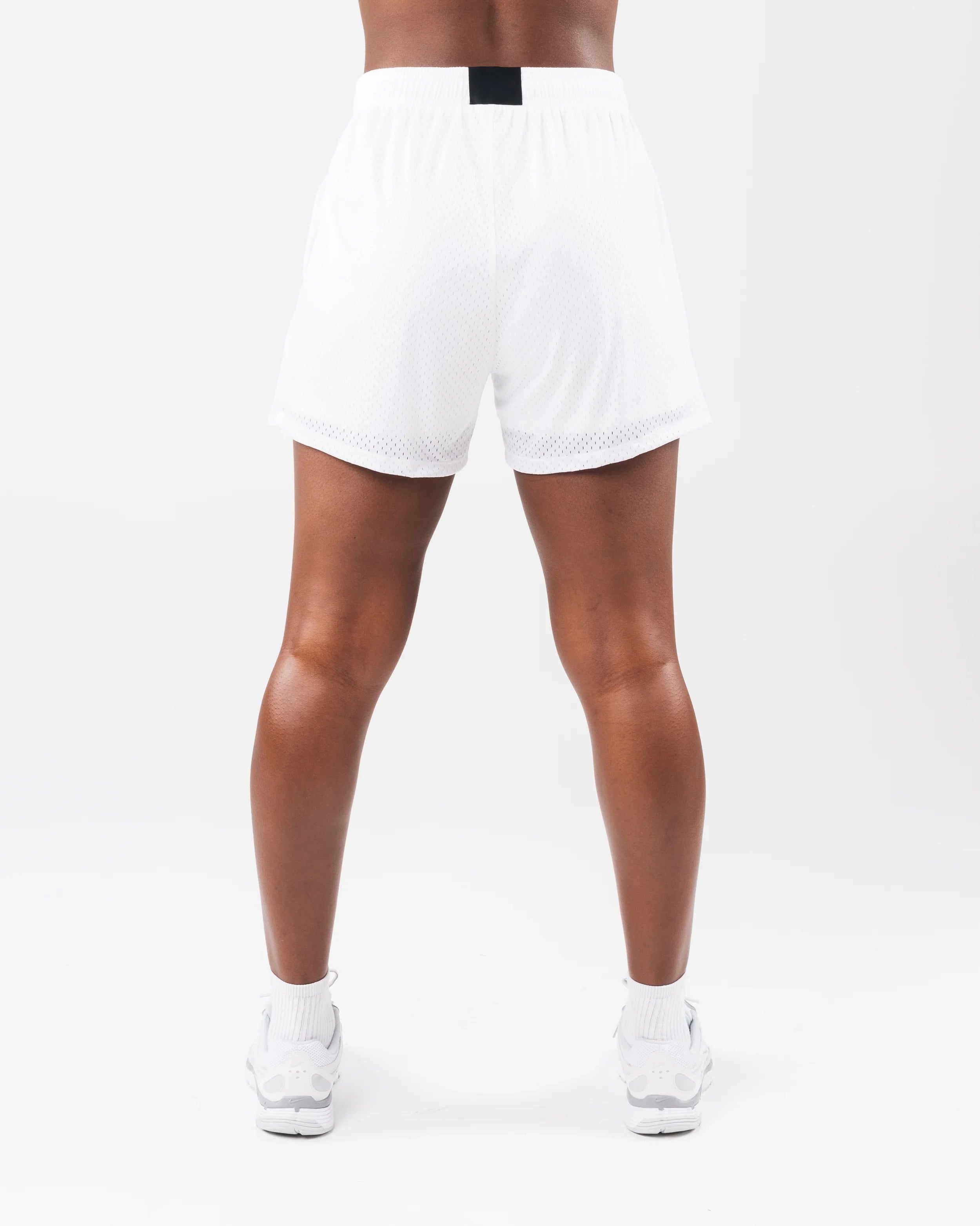 Essential Mesh Short